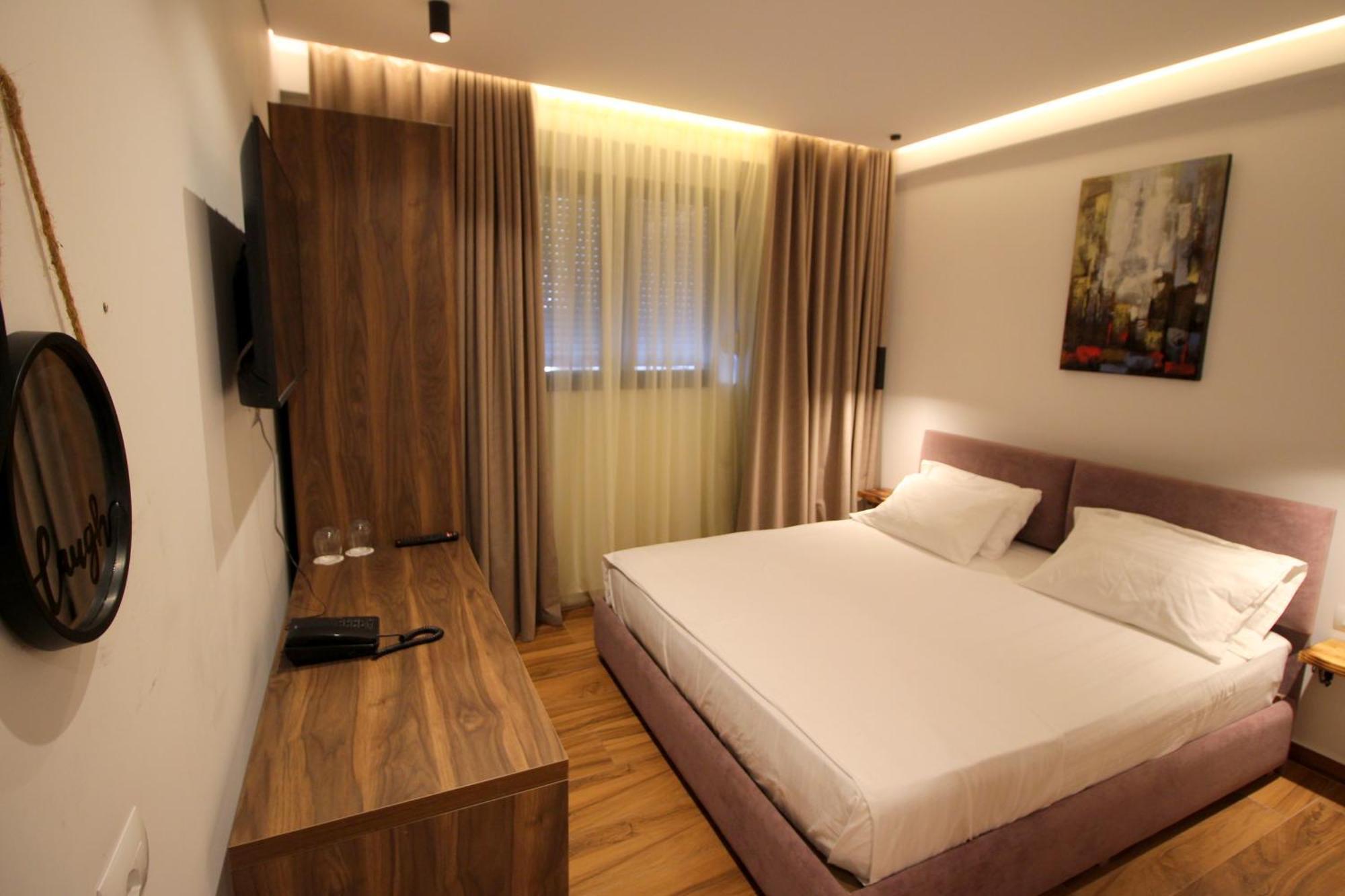 Hotel Havana Sarande Exterior photo